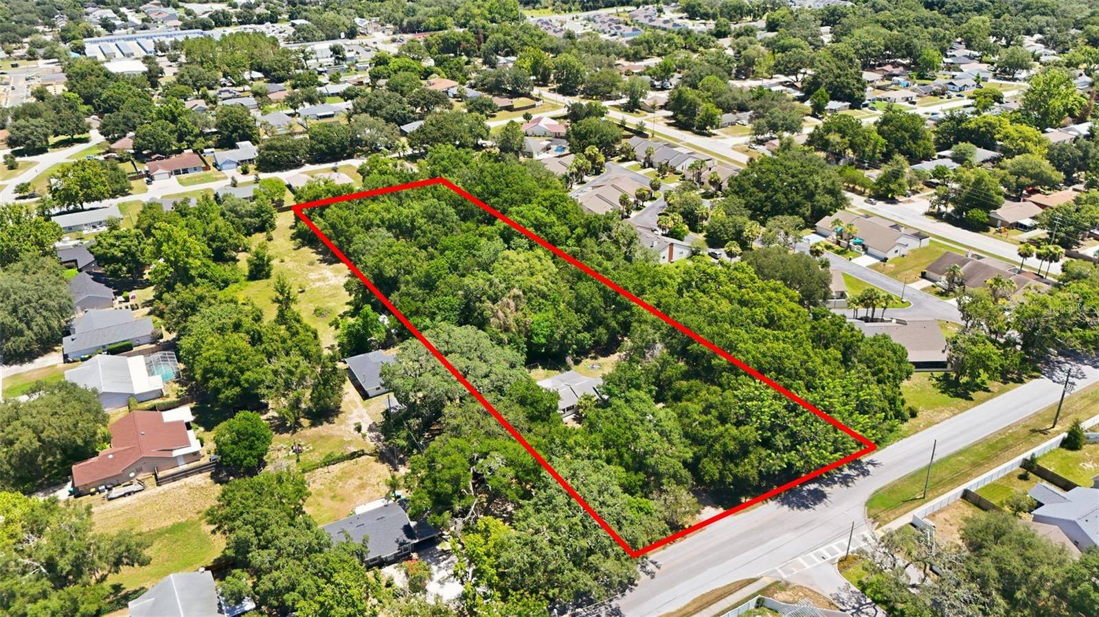 2675 E WASHINGTON AVE, Eustis, FL 32726