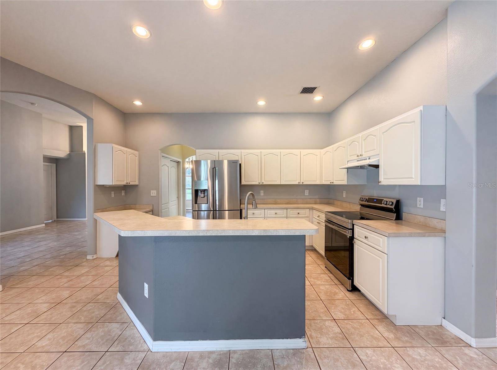 222 TAYLOR BAY LN, Brandon, FL 33510