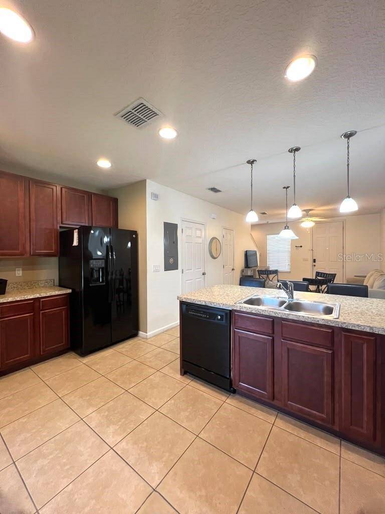 1162 CHELSEA DR, Davenport, FL 33897