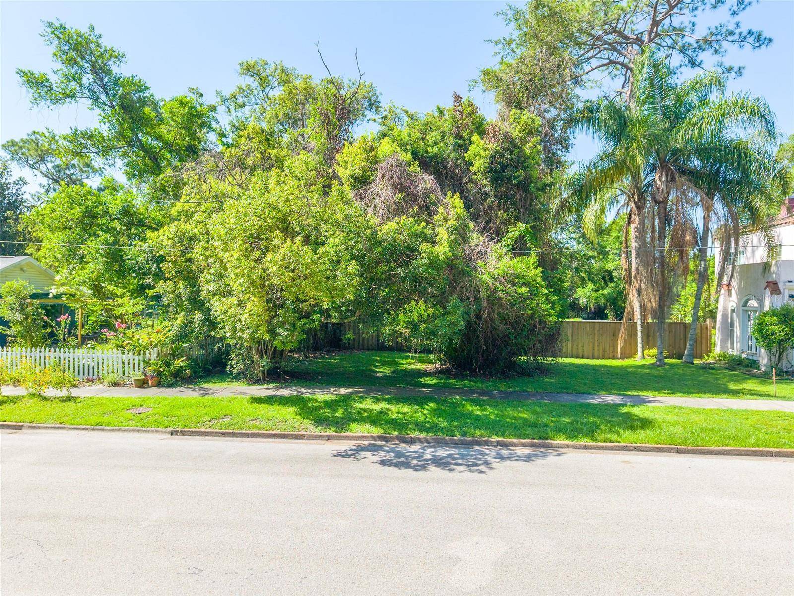 VALENCIA ST, Sanford, FL 32771