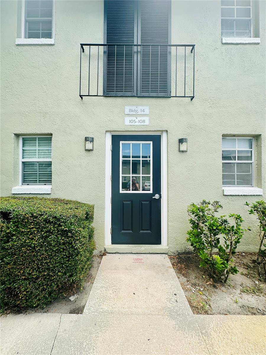 525 CONWAY RD #108, Orlando, FL 32807
