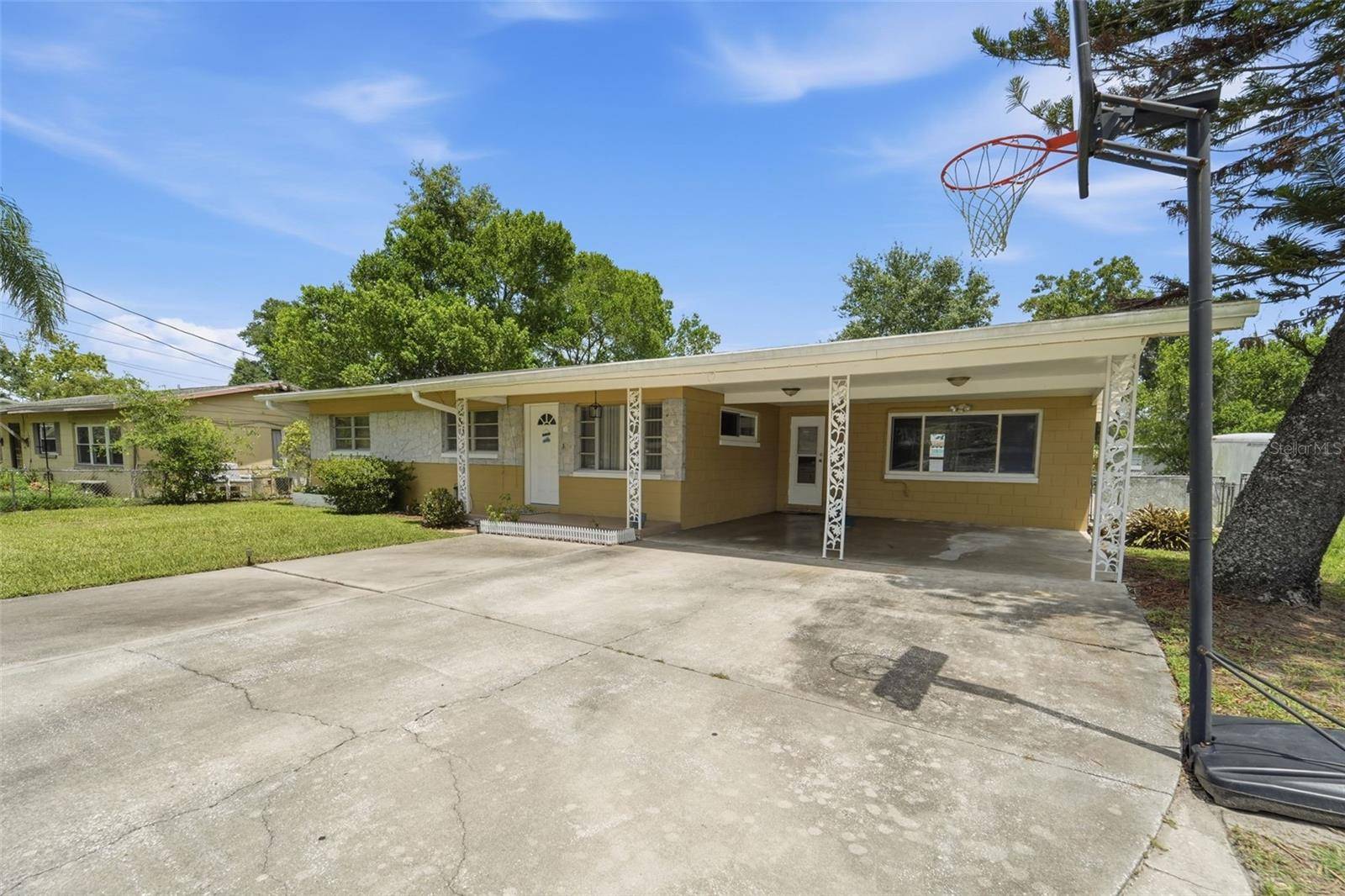 123 E LAKE MARY DR, Orlando, FL 32839