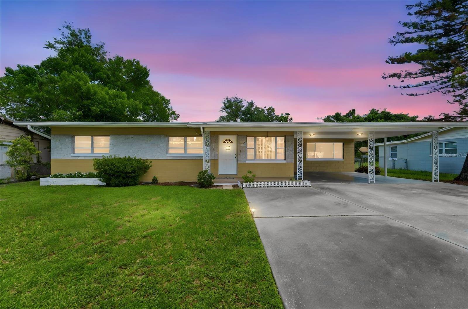 123 E LAKE MARY DR, Orlando, FL 32839