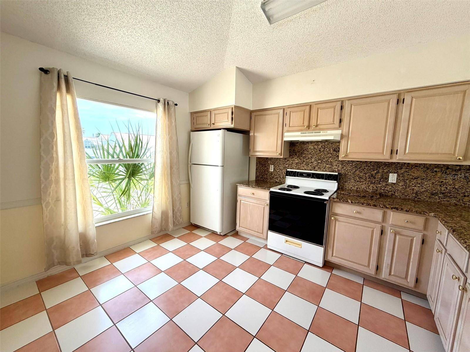 2705 CHATHAM CIR, Kissimmee, FL 34746