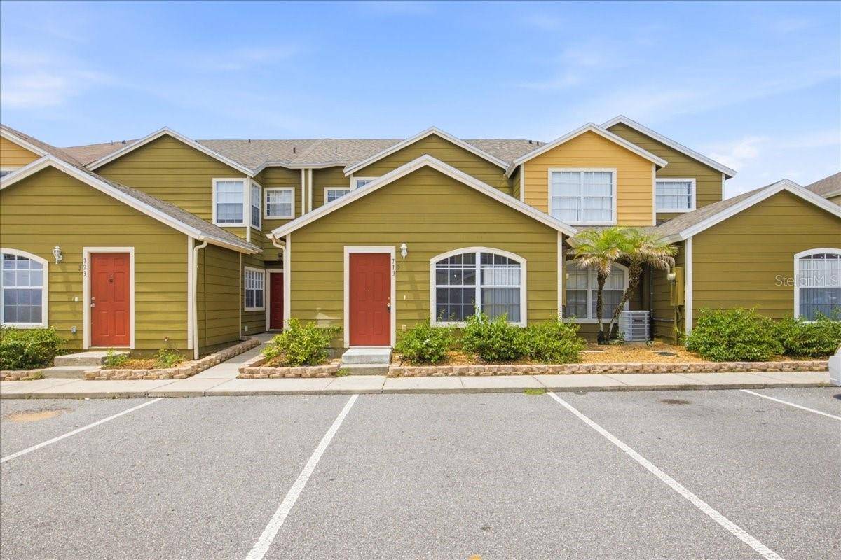 713 WASHINGTON PALM LOOP #Front Unit, Davenport, FL 33897