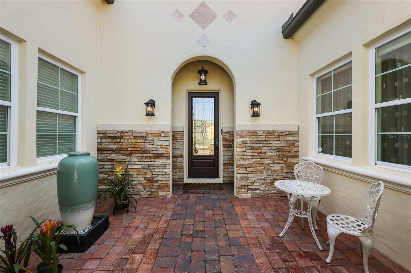 12417 MONTALCINO CIR, Windermere, FL 34786