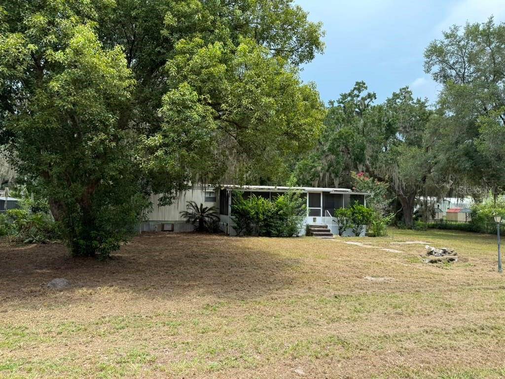 27416 WALNUT AVE, Okahumpka, FL 34762