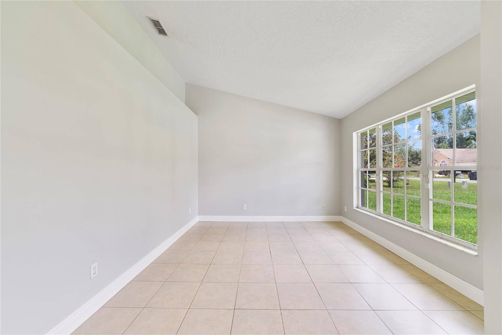 309 WILD FORREST DR, Davenport, FL 33837