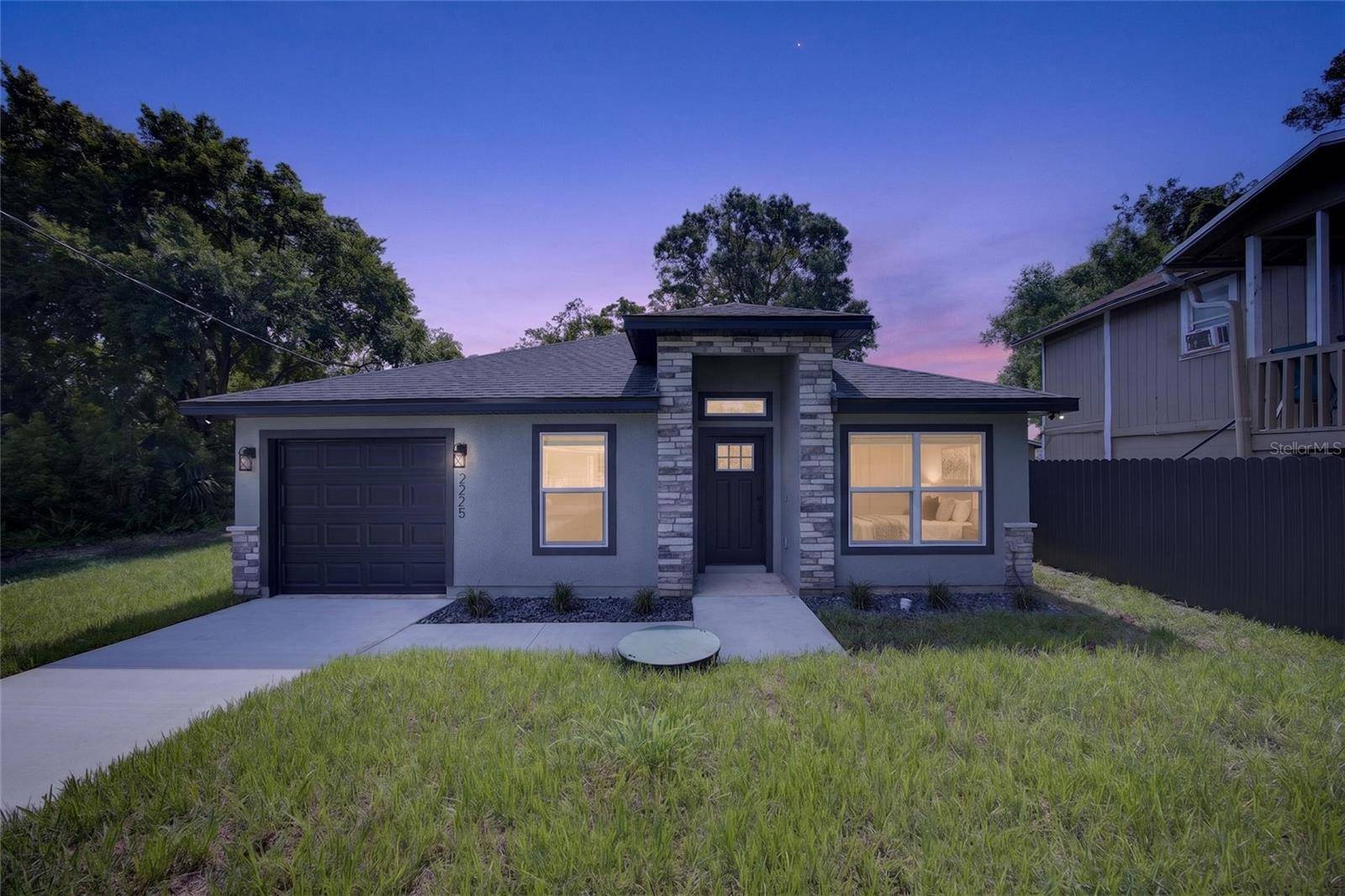 2225 MCCARTHY AVE, Sanford, FL 32771