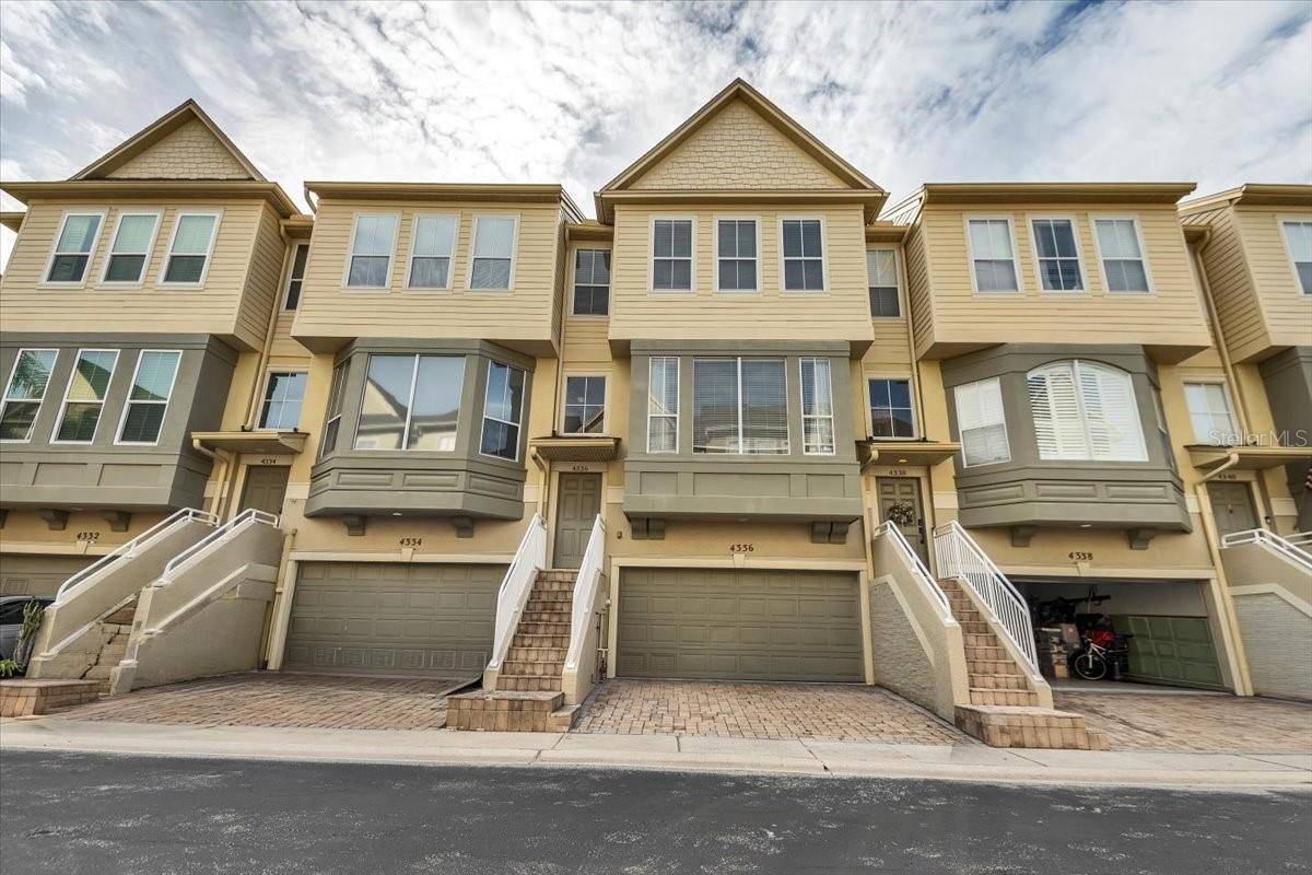 4336 SPINNAKER COVE LN, Tampa, FL 33615