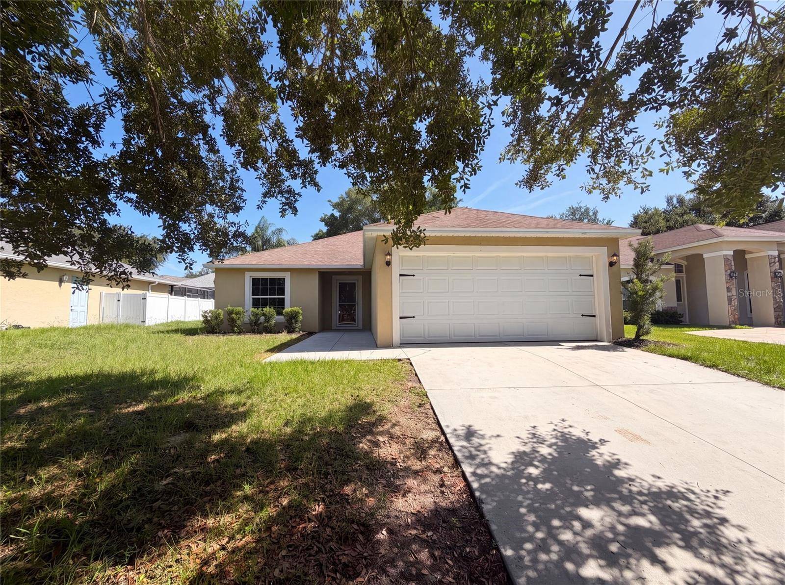 33137 IRONGATE DR, Leesburg, FL 34788