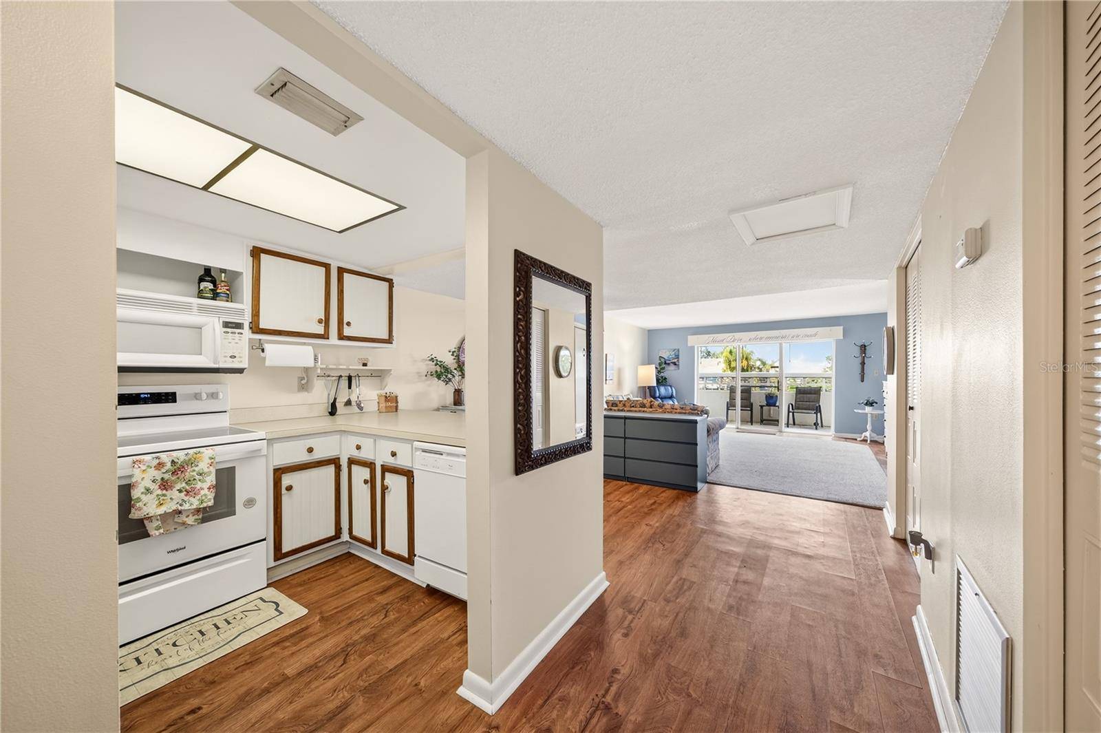 601 N MCDONALD ST #2, Mount Dora, FL 32757