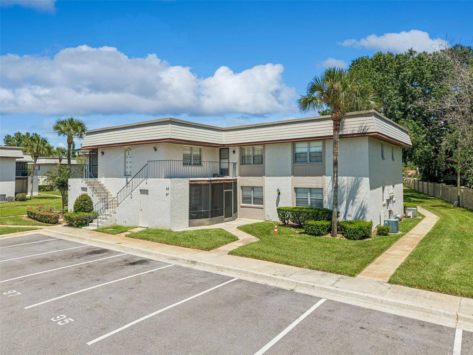 93 WINDTREE LN #102, Winter Garden, FL 34787
