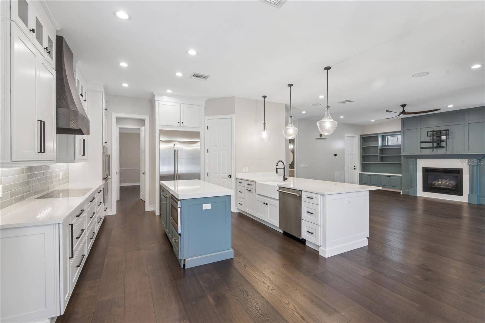 5105 W NEPTUNE WAY, Tampa, FL 33609