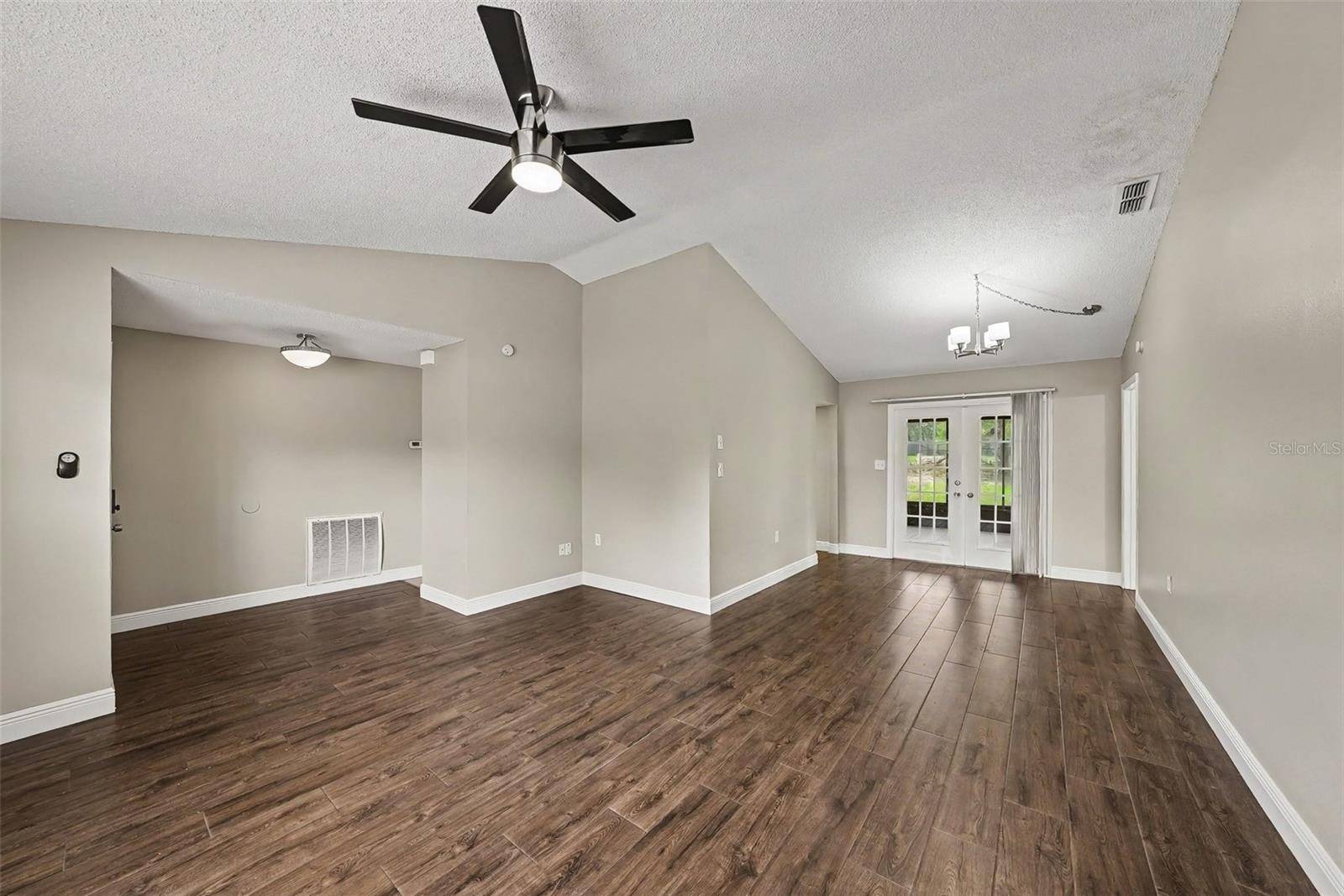 8009 PAGODA DR, Spring Hill, FL 34606