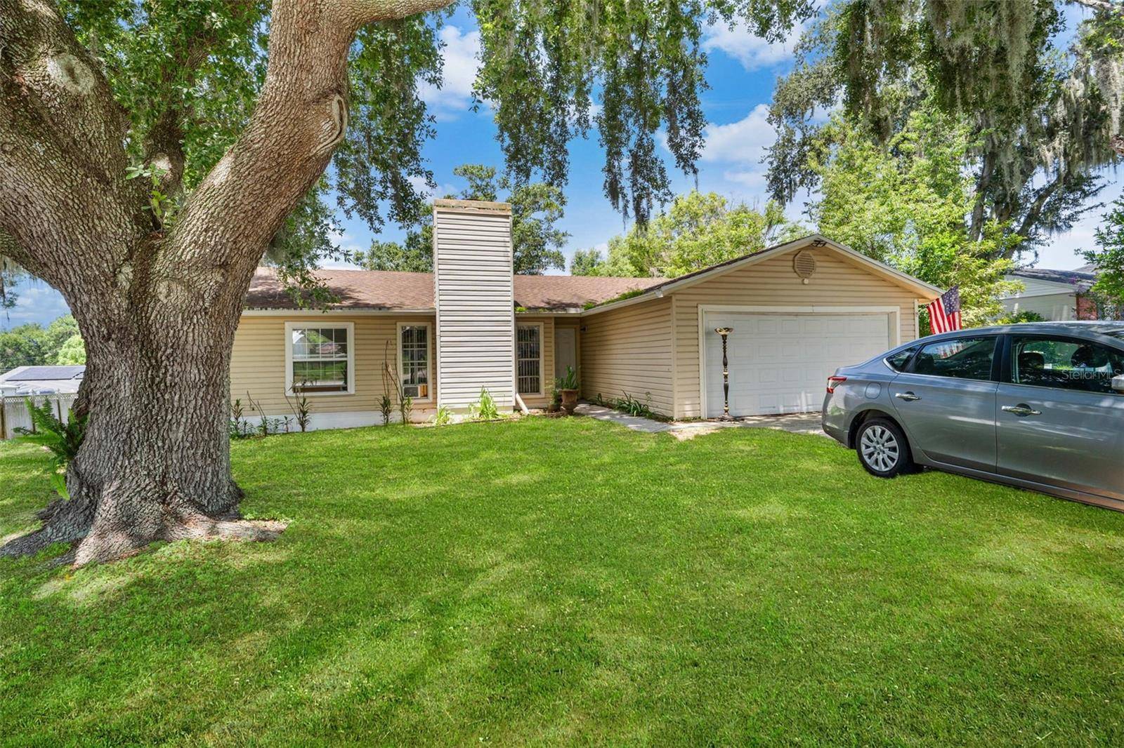 7410 ORANGE CREST CIR, Lakeland, FL 33810