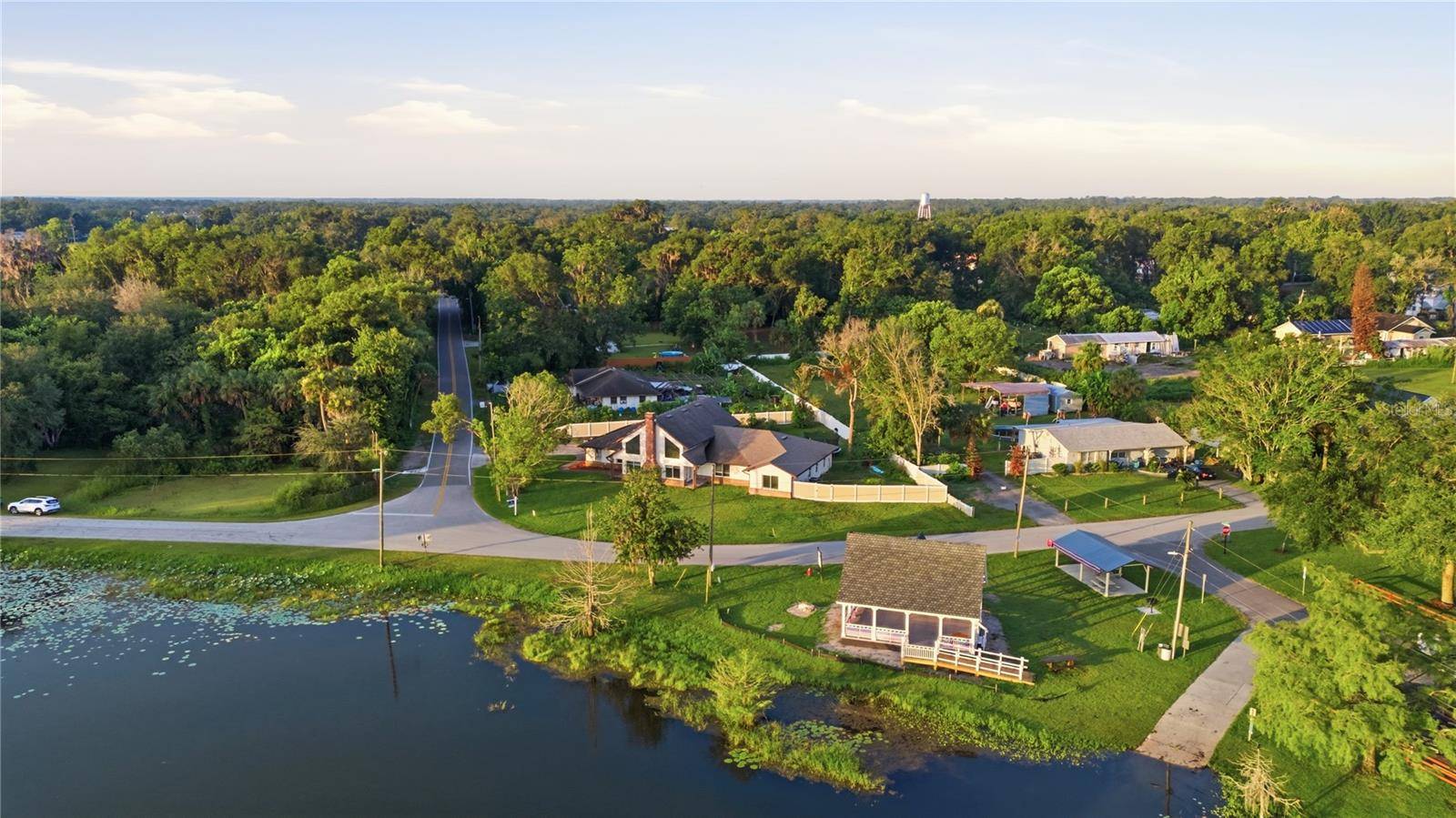 212 PLEASANT ST, Lake Helen, FL 32744