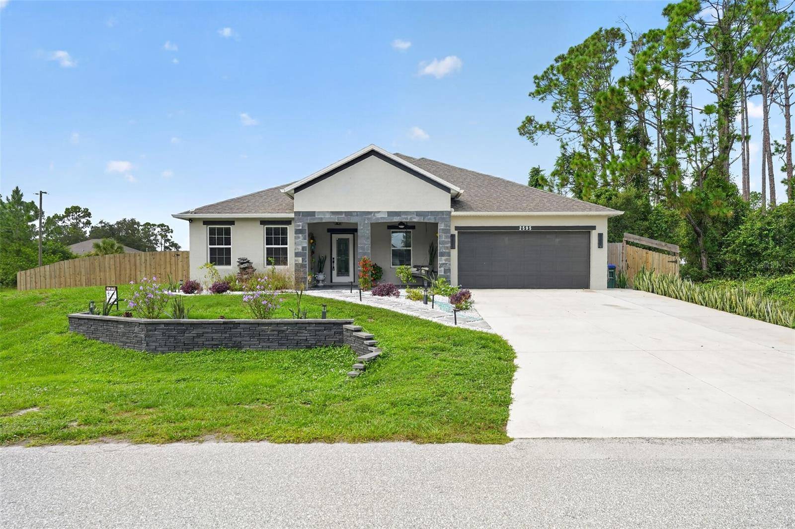 2595 HAGOPLAN LN, North Port, FL 34288