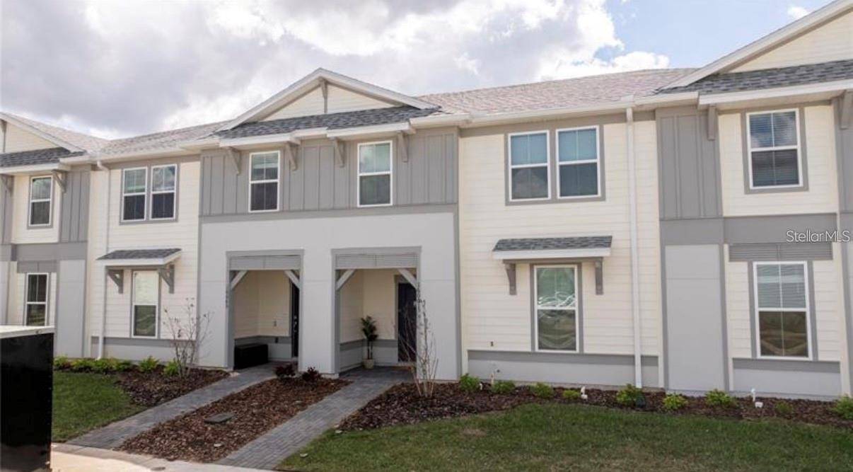 1264 BLUE ISLAND DR, Clermont, FL 34714