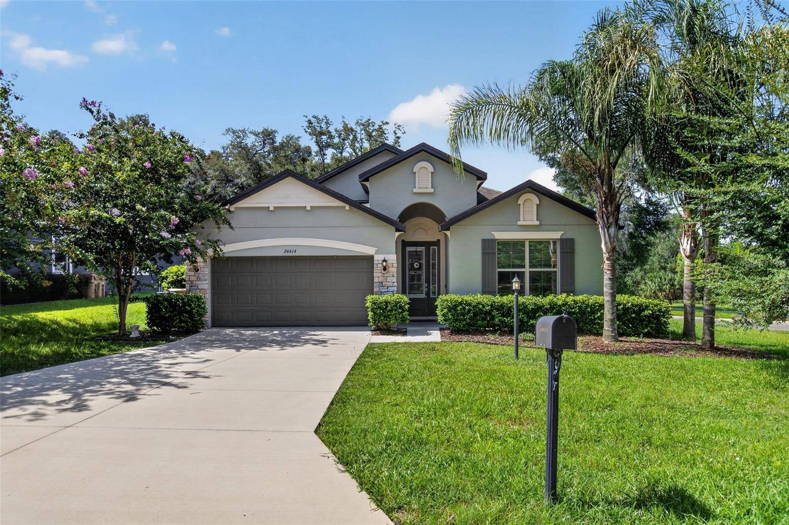 24414 WOODHILL CT, Sorrento, FL 32776