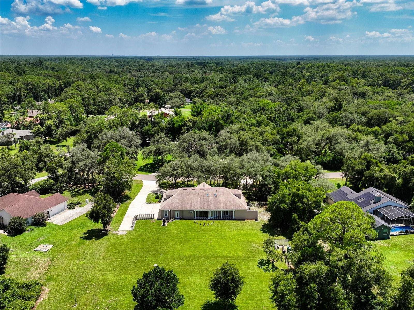 180 RIVER OAKS CIR, Sanford, FL 32771