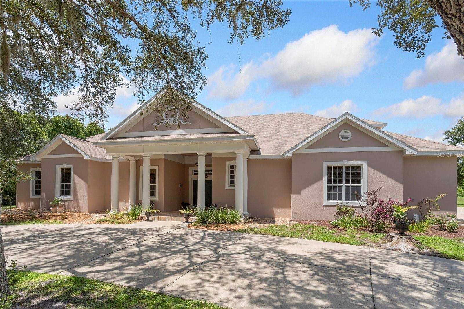180 RIVER OAKS CIR, Sanford, FL 32771