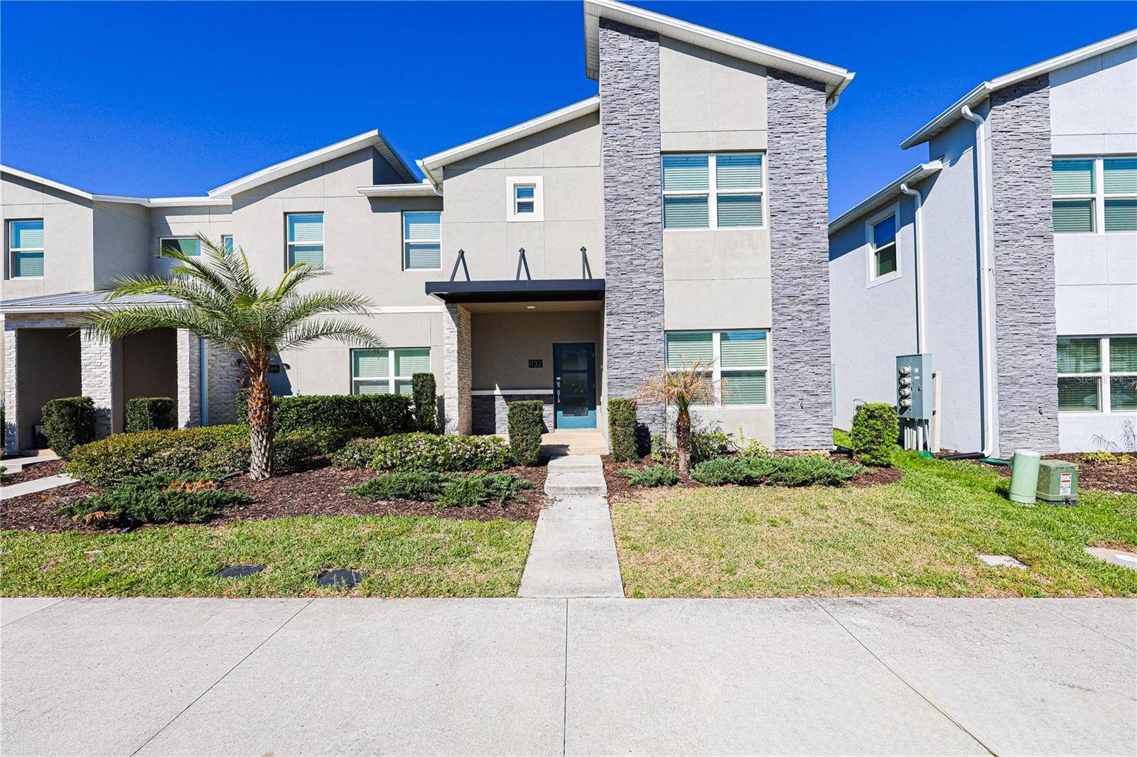 1132 CHALLENGE DR, Davenport, FL 33896