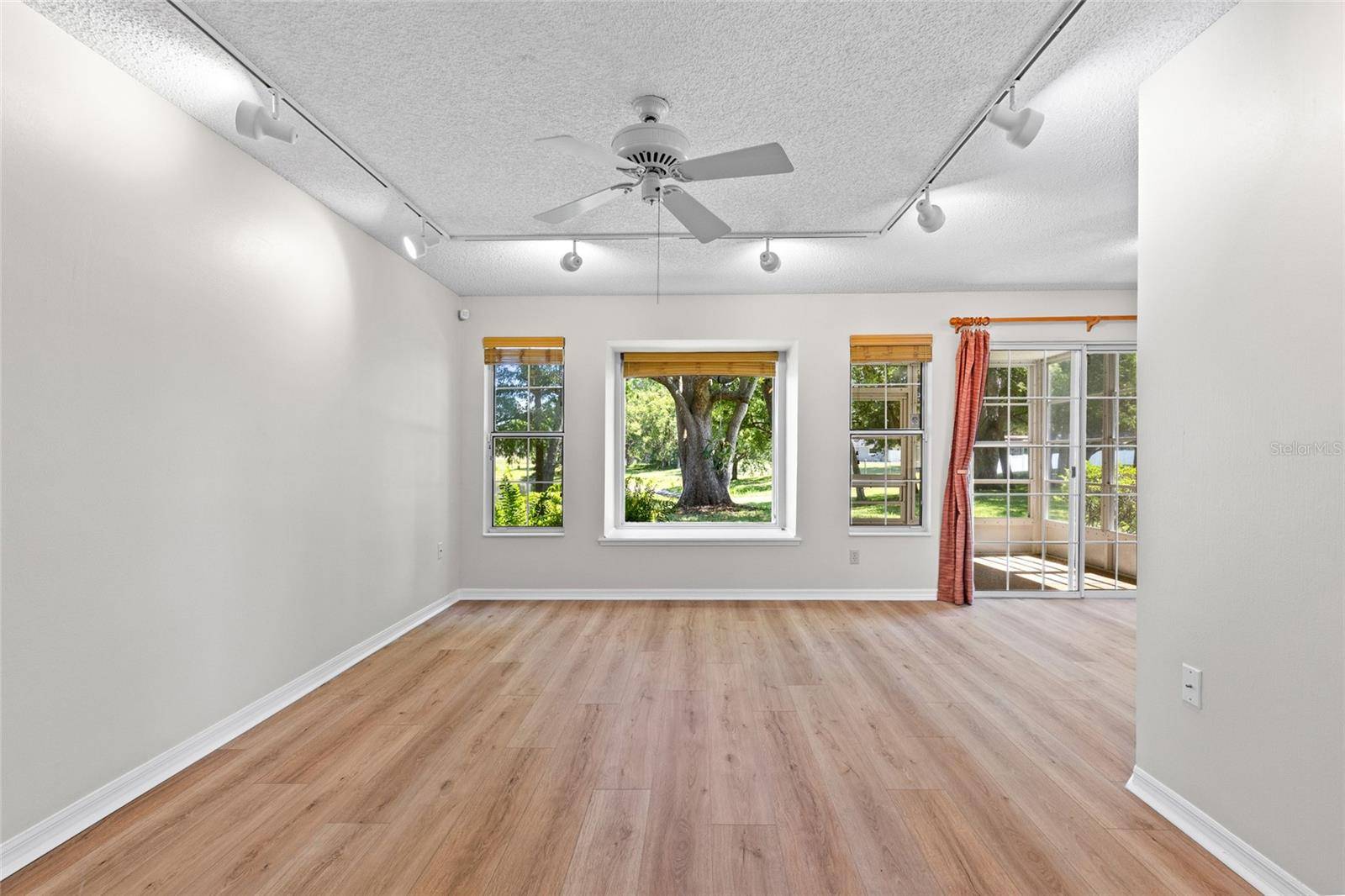 2367 COACH HOUSE BLVD #1308, Orlando, FL 32812