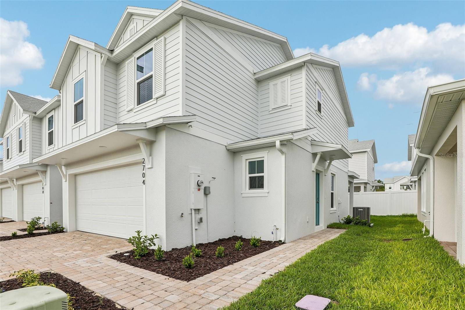 2704 MEADOW CREST DR, St Cloud, FL 34773