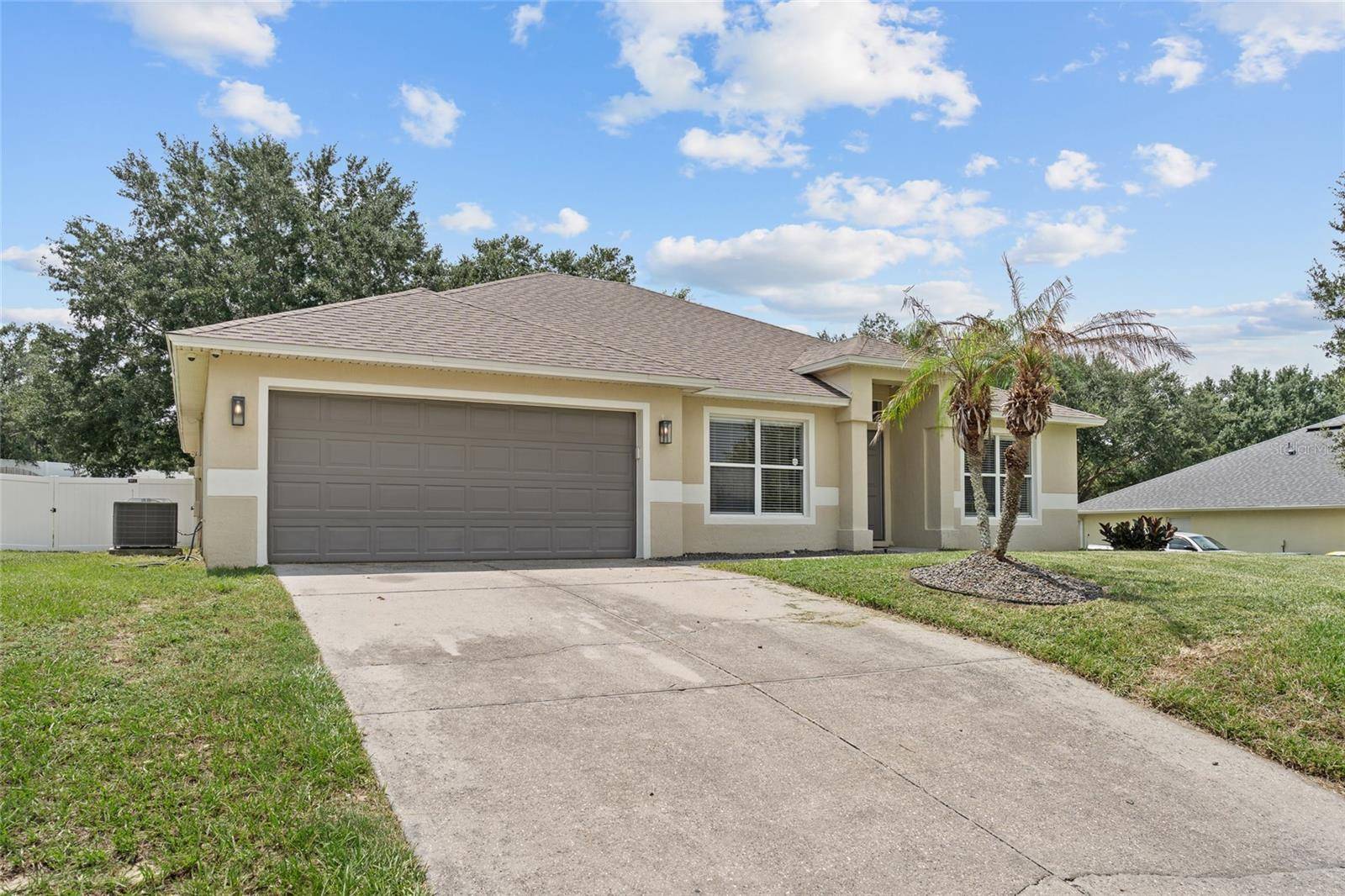1128 LAKEVIEW OAKS DR, Minneola, FL 34715