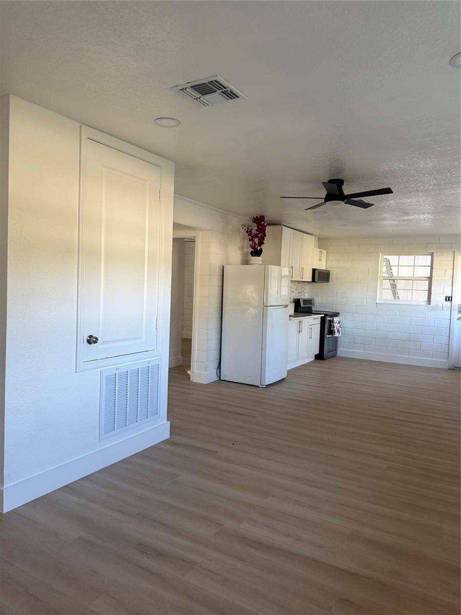 5135-5129 UPSON AVE, De Leon Springs, FL 32130