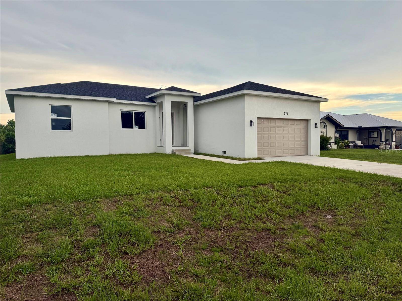 571 MIMOSA AVE NW, Port Charlotte, FL 33952