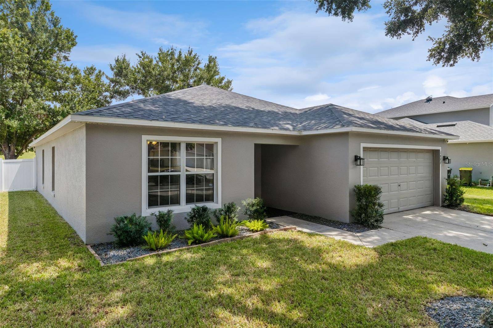 1887 VALE DR, Clermont, FL 34711