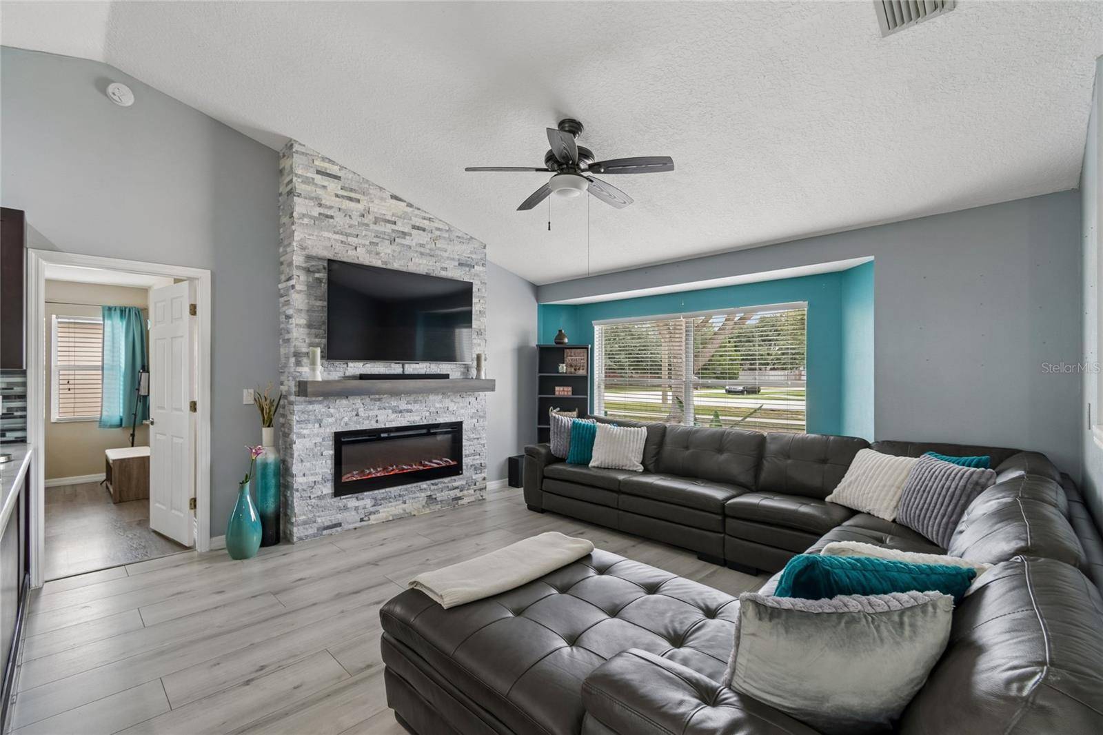 717 LA COSTA ST, Minneola, FL 34715