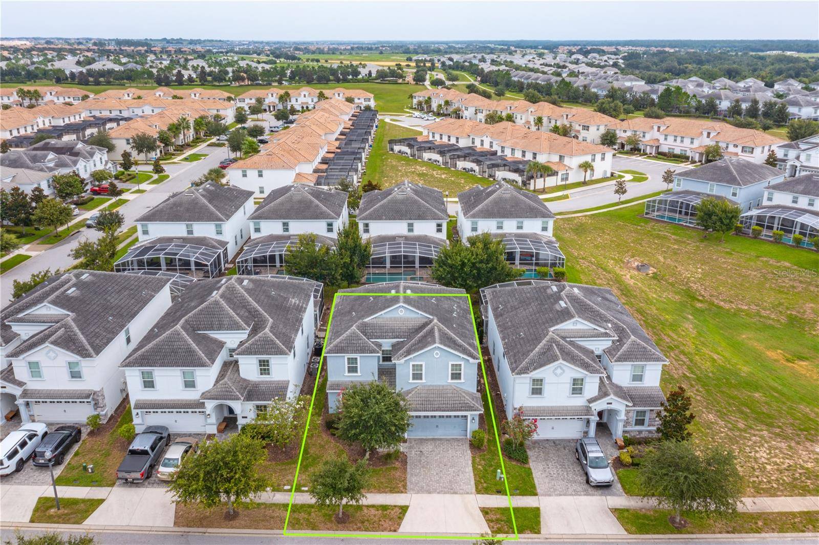 1673 MOON VALLEY DR, Davenport, FL 33896