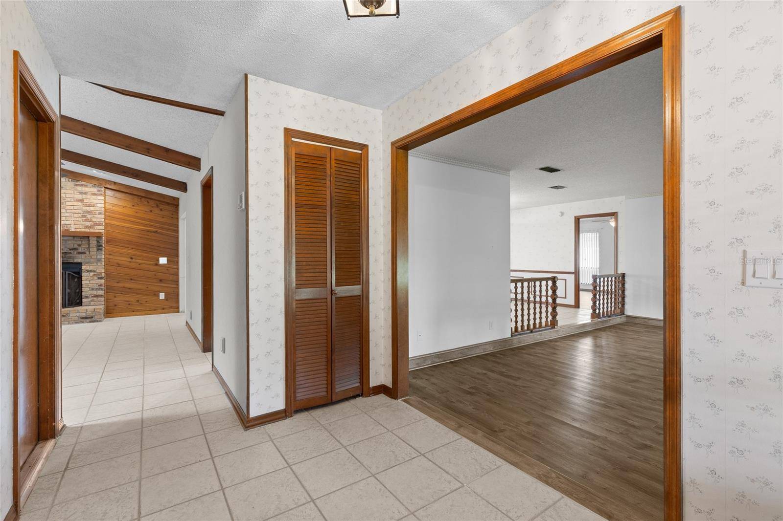 521 FERNWOOD DR, Altamonte Springs, FL 32701