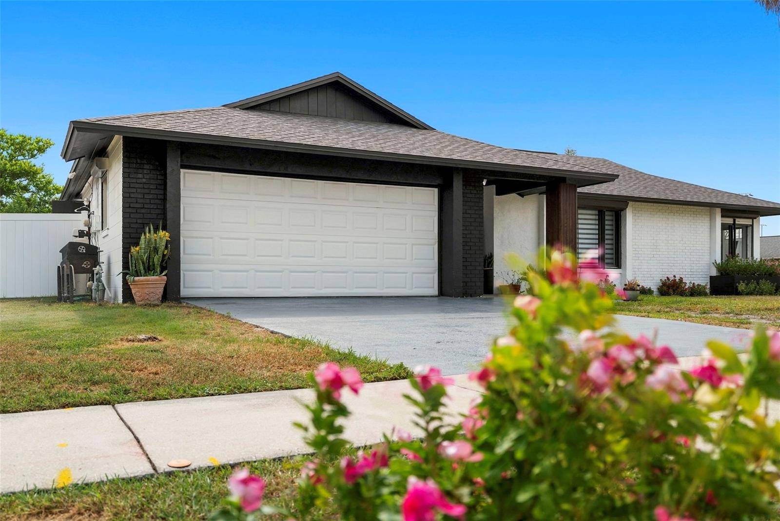 10500 RAMBLEWOOD RD, Orlando, FL 32837