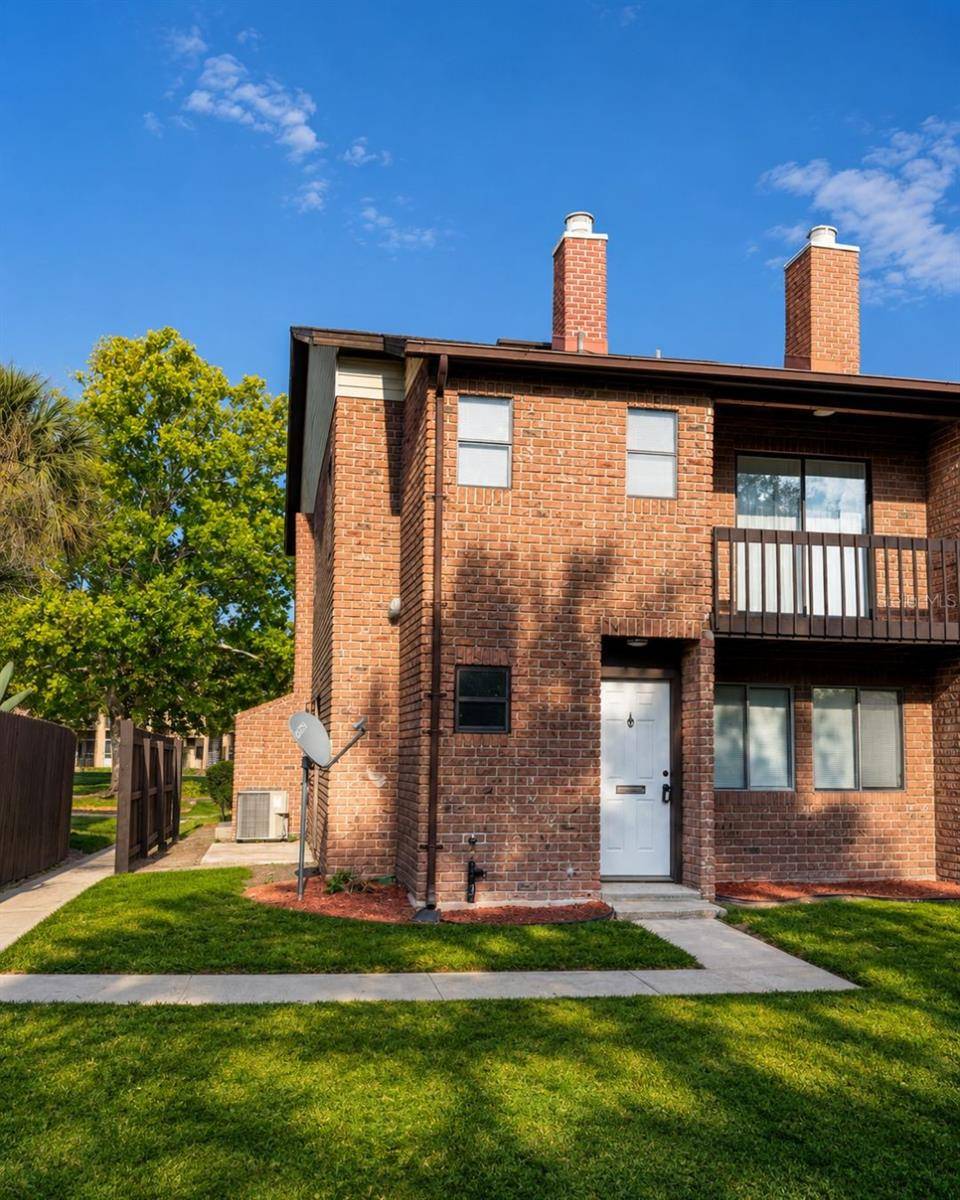 5032 DOWNING ST #10, Orlando, FL 32839