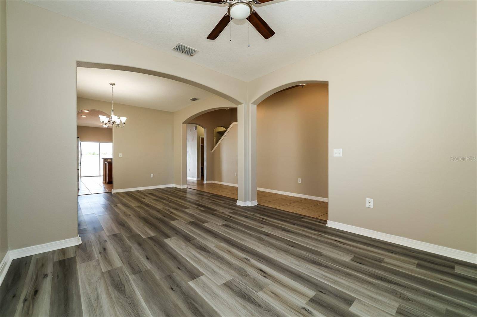 2322 DOVESONG TRACE DR, Ruskin, FL 33570