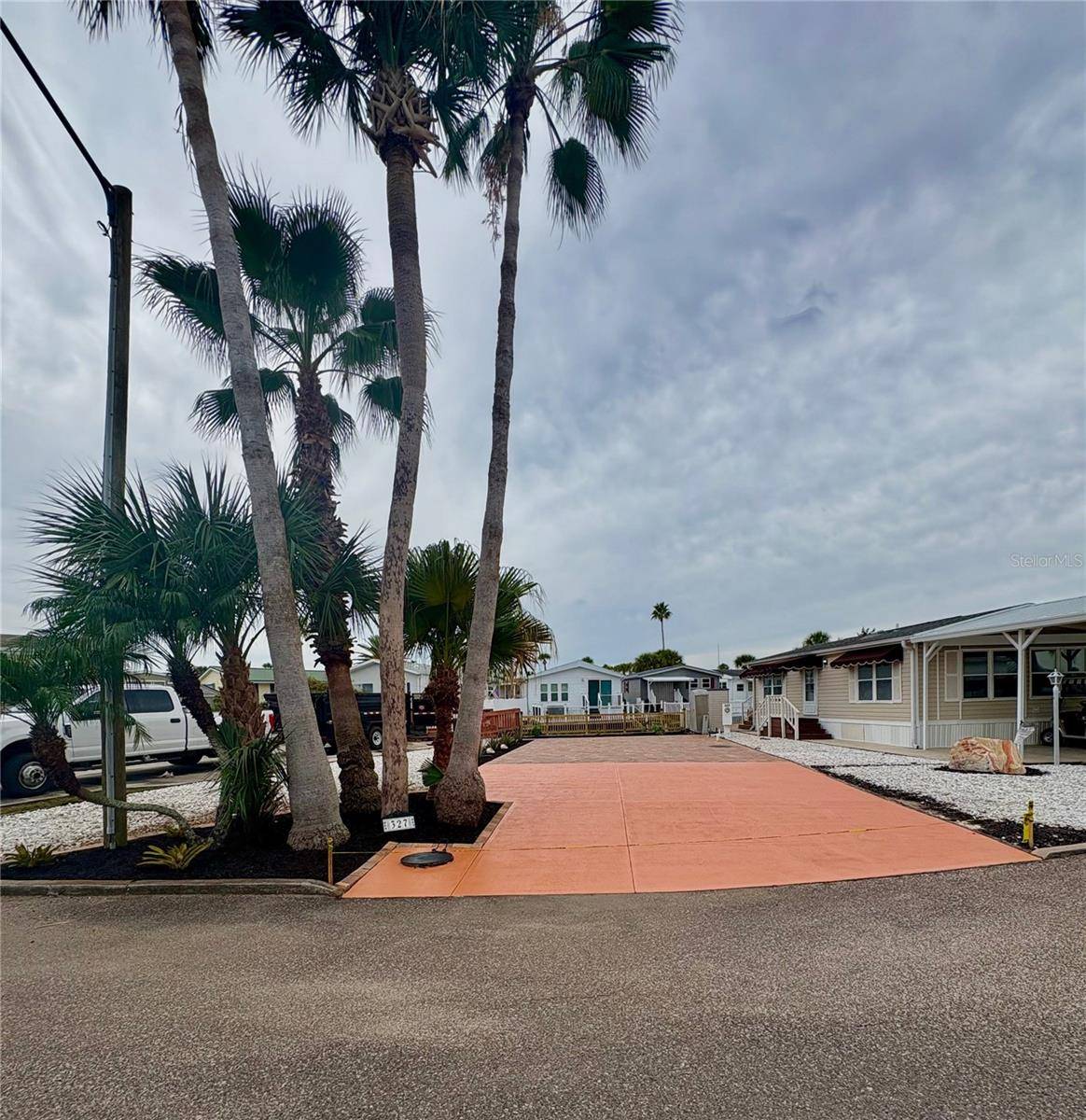9000 US HIGHWAY 192 #327, Clermont, FL 34714