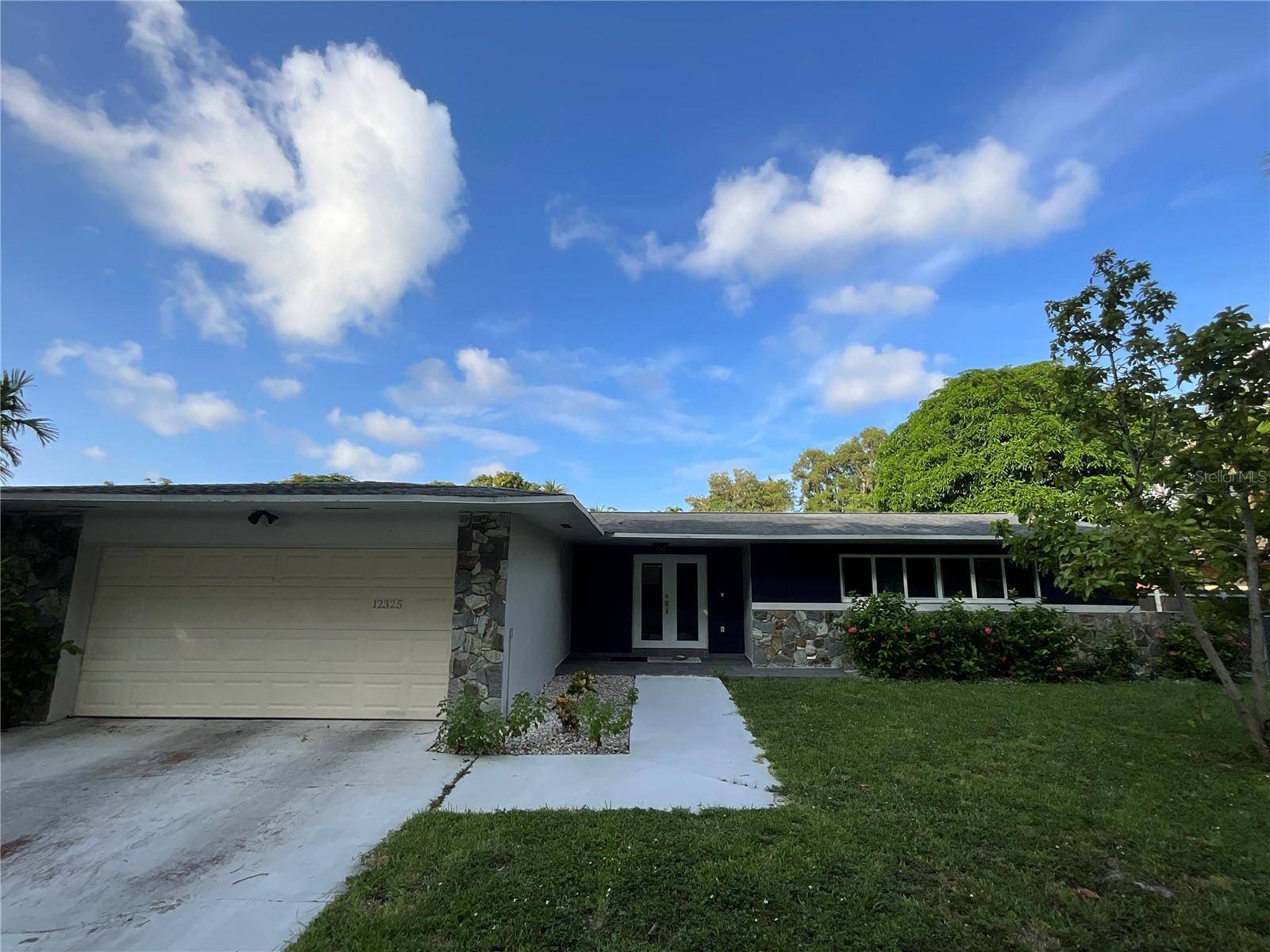 12325 NE 2ND CT, North Miami, FL 33161