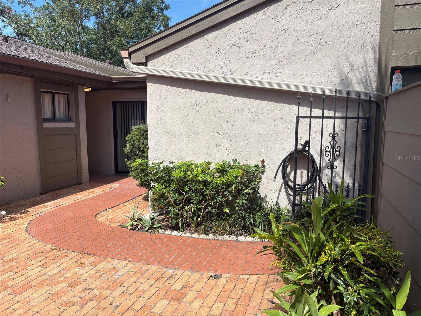 635 WOODRIDGE DR, Fern Park, FL 32730