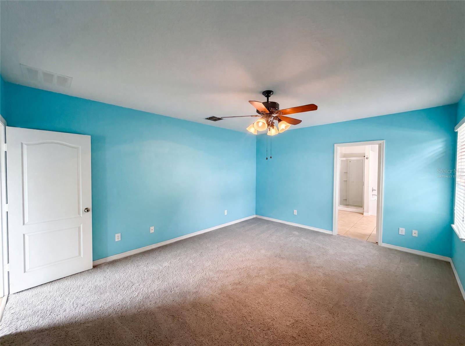 12902 SCOUT CT, Grand Island, FL 32735