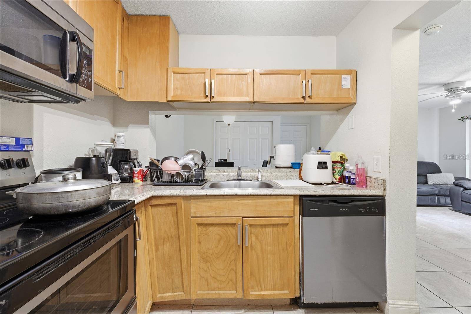 5219 VIA HACIENDA CIR #B111, Orlando, FL 32839