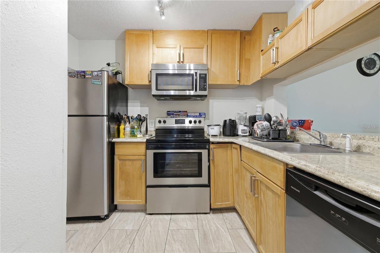 5219 VIA HACIENDA CIR #B111, Orlando, FL 32839