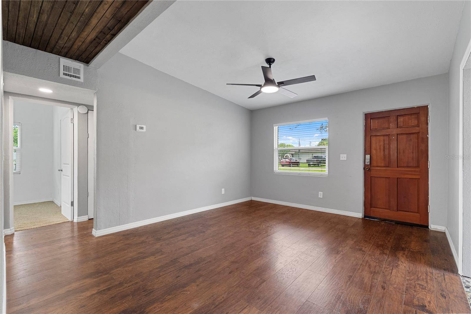 460 E 3RD ST, Chuluota, FL 32766