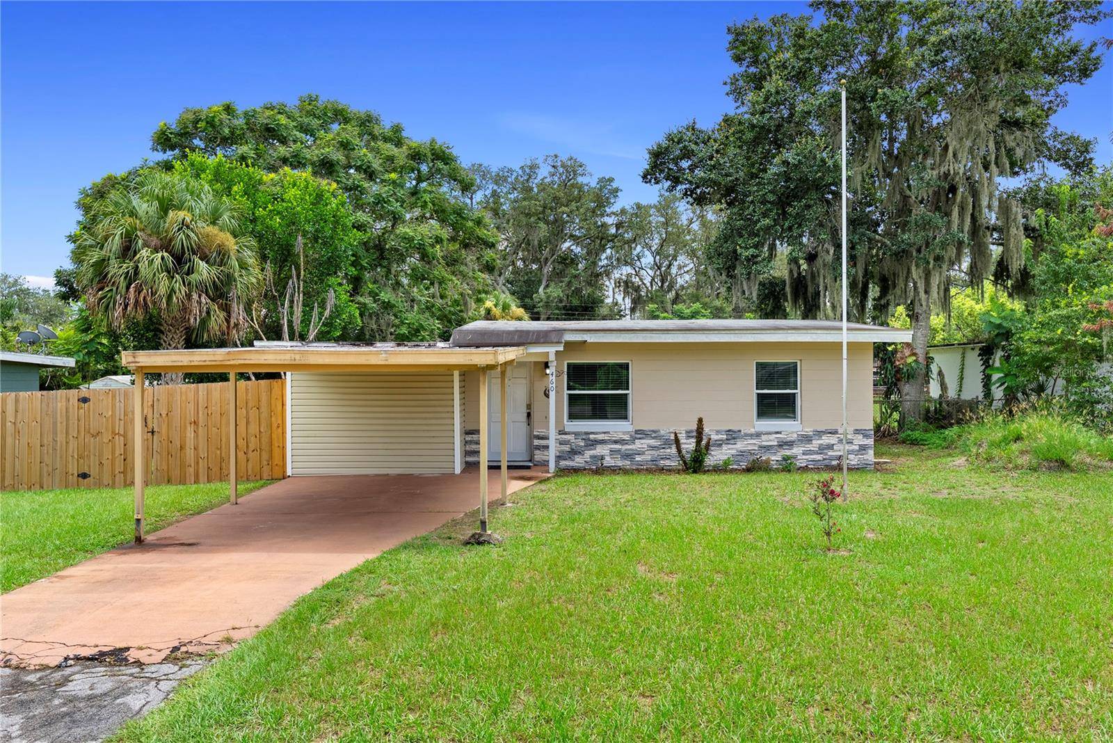 460 E 3RD ST, Chuluota, FL 32766