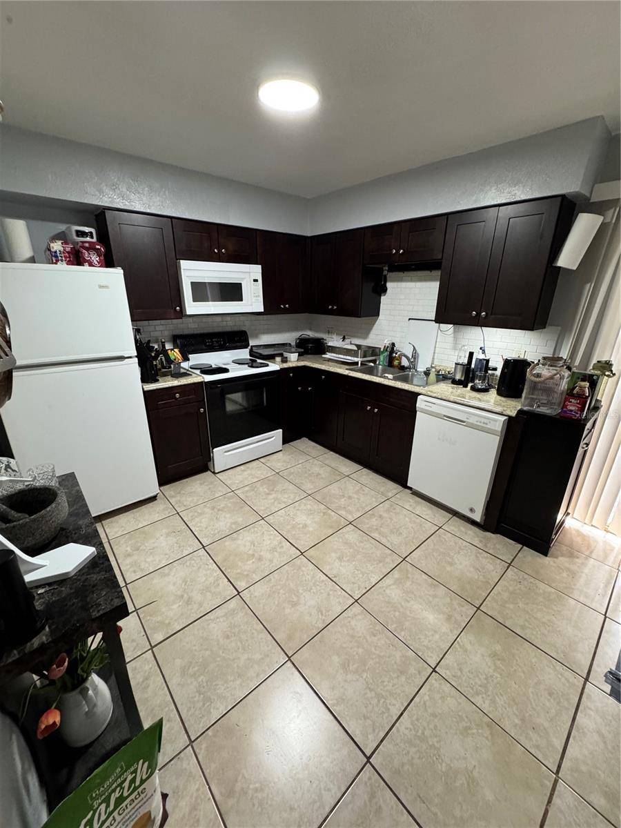 4003 WOODFERN DR #C2, Orlando, FL 32839