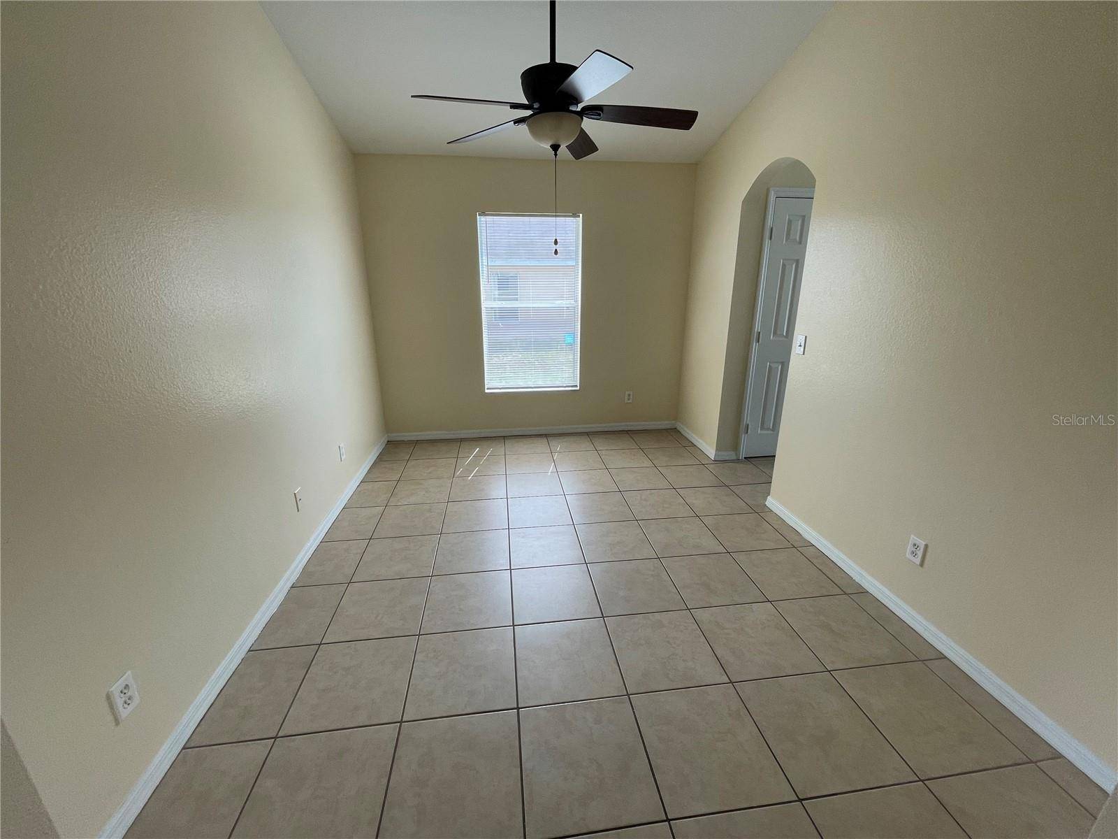 1406 VISTA DEL LAGO BLVD, Dundee, FL 33838