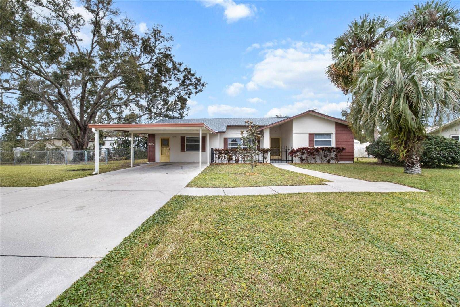512 PARADISE POINT, Crystal River, FL 34429